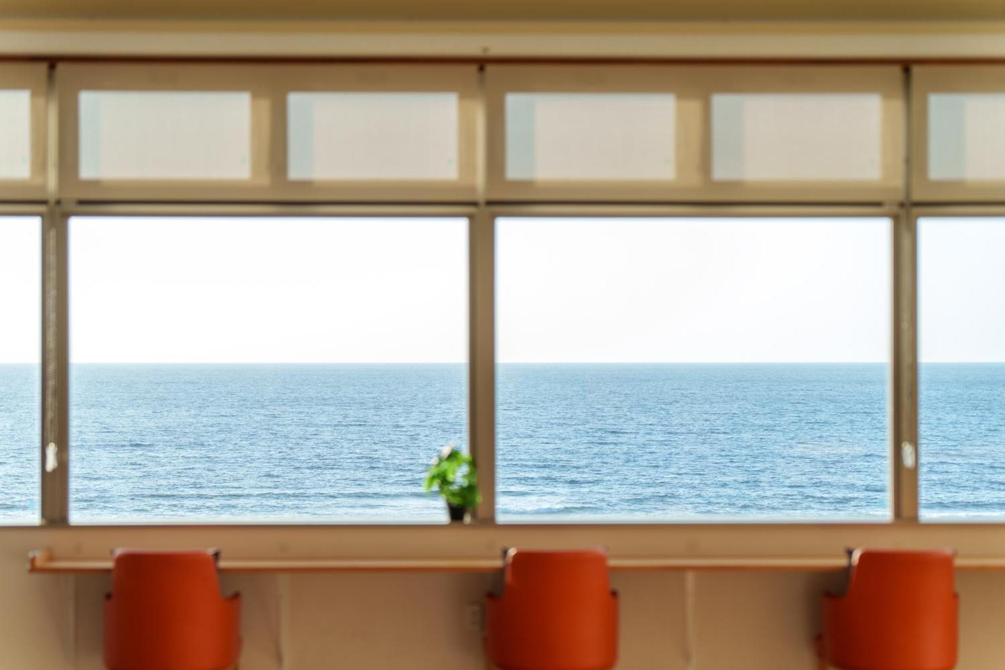 Hotel Miyuki Beach Онна Екстер'єр фото