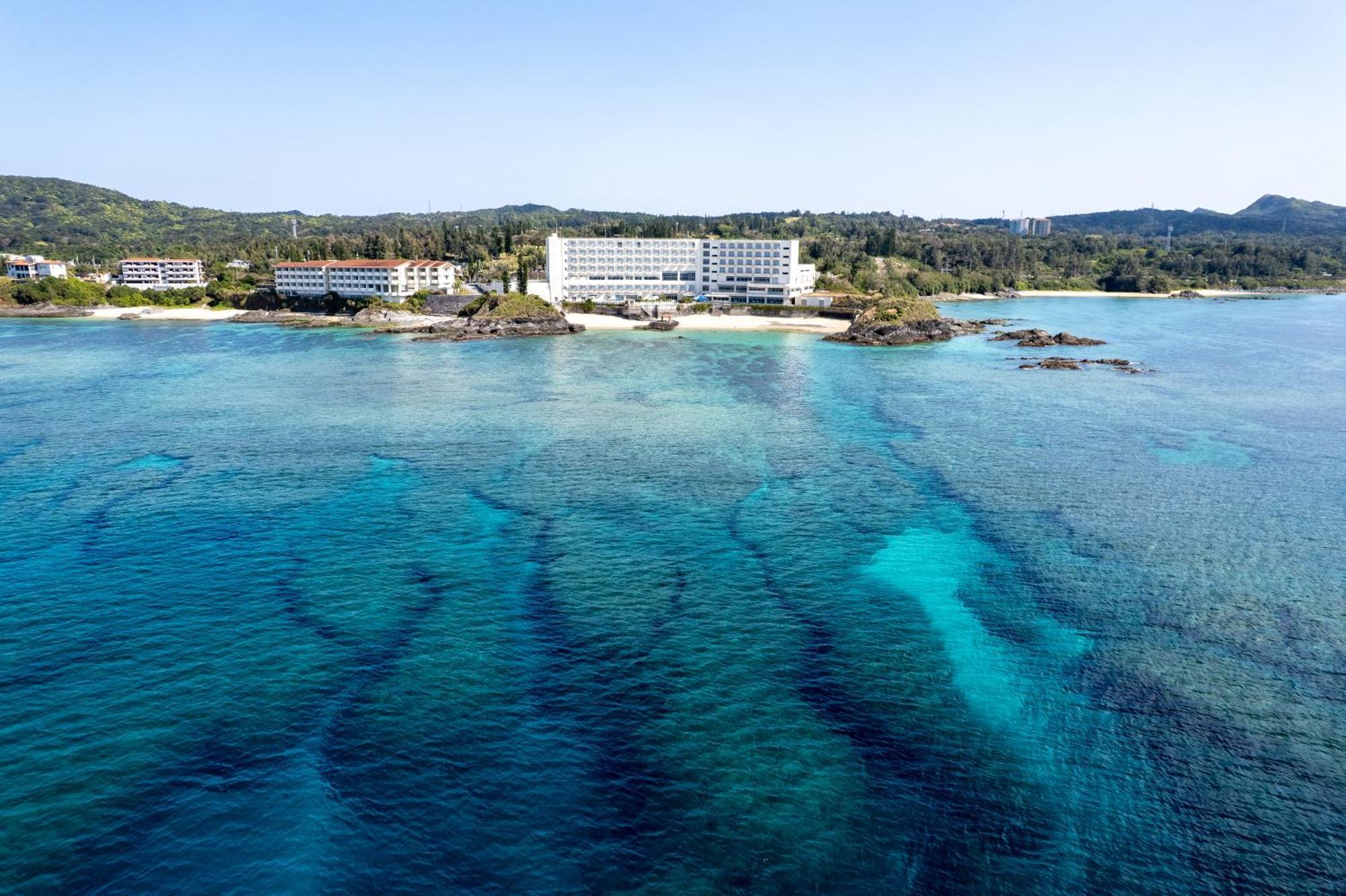 Hotel Miyuki Beach Онна Екстер'єр фото